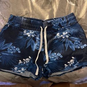 They are in good condition, not have worn in a size small